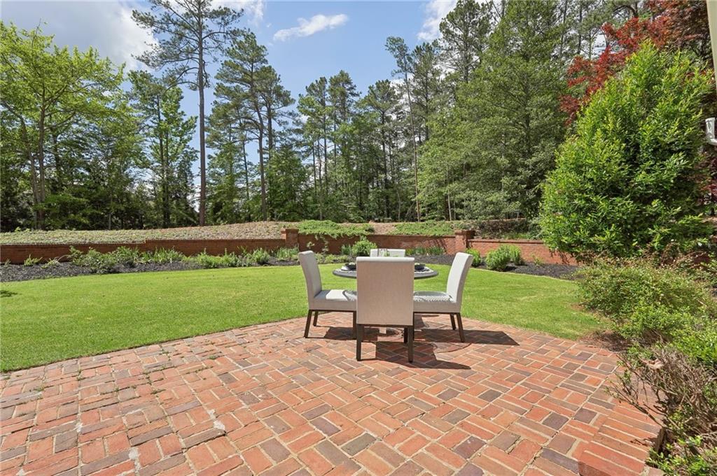 1250 Squire Lane