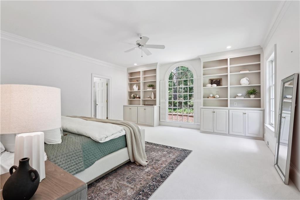 1250 Squire Lane