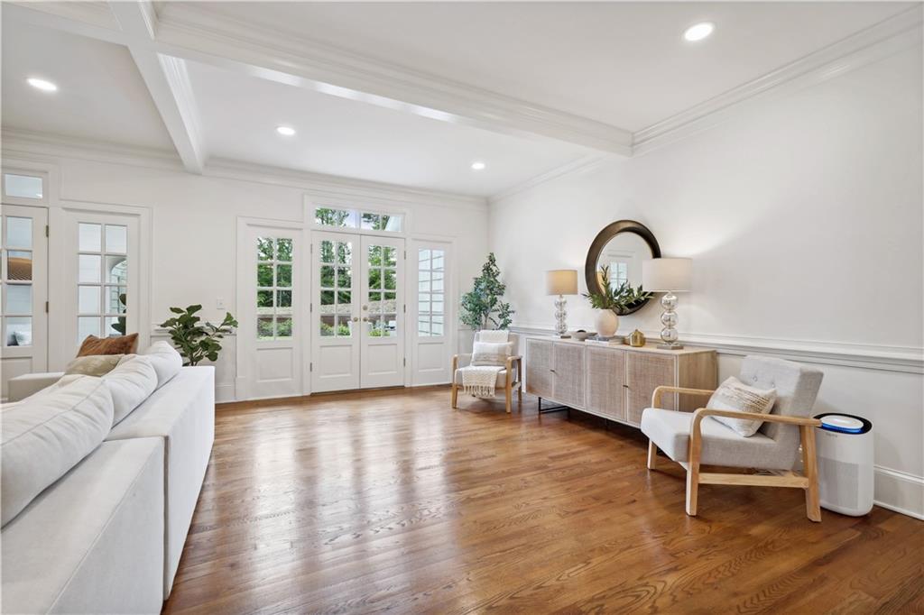 1250 Squire Lane