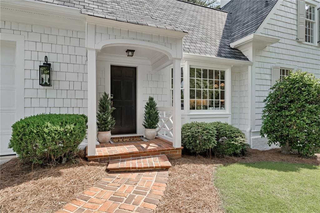 1250 Squire Lane