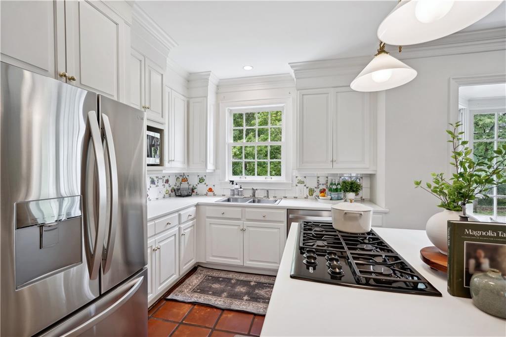1250 Squire Lane