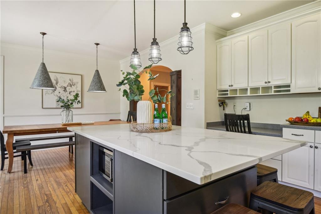 1449 Squire Lane