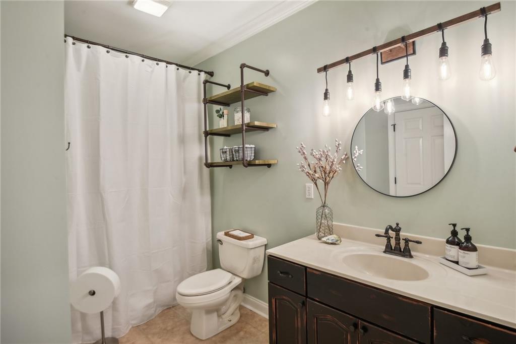 1449 Squire Lane
