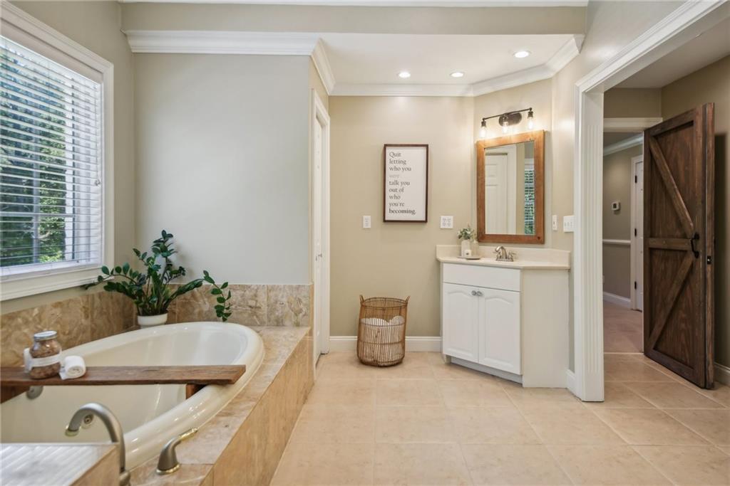 1449 Squire Lane