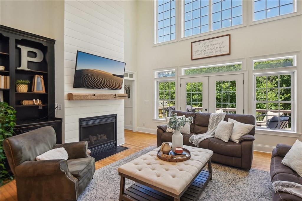 1449 Squire Lane