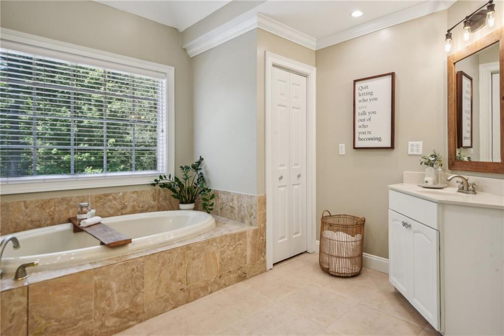 1449 Squire Lane