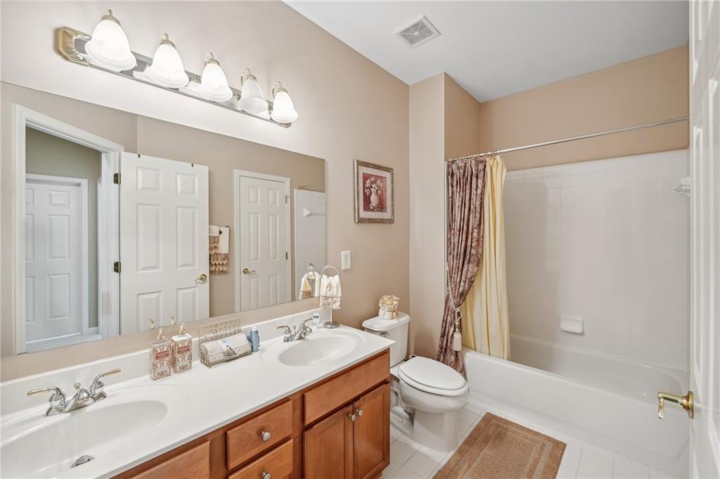 3205 Sand Hill Court