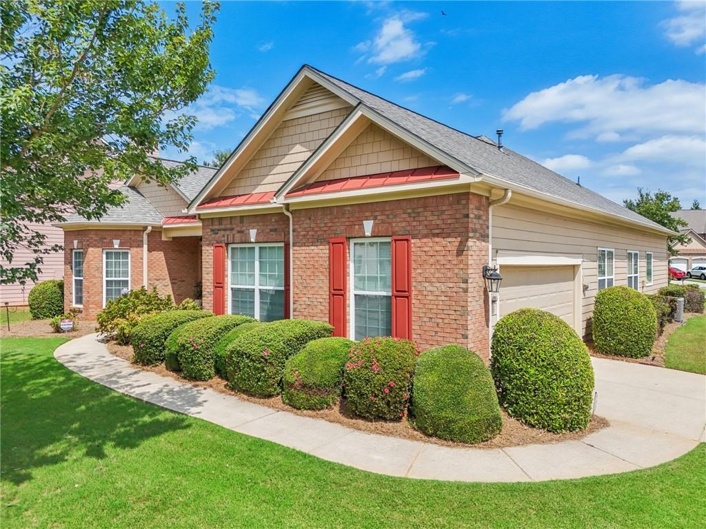 3205 Sand Hill Court