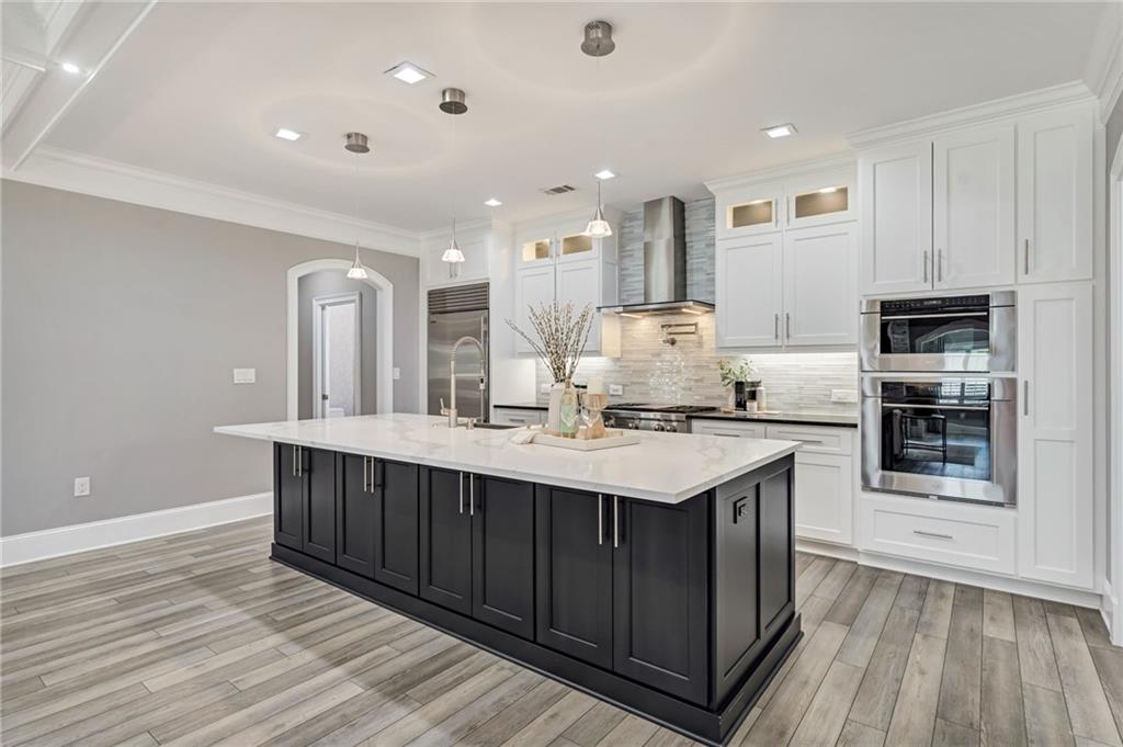 2444 Ballantrae Circle