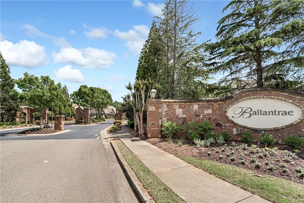 2444 Ballantrae Circle