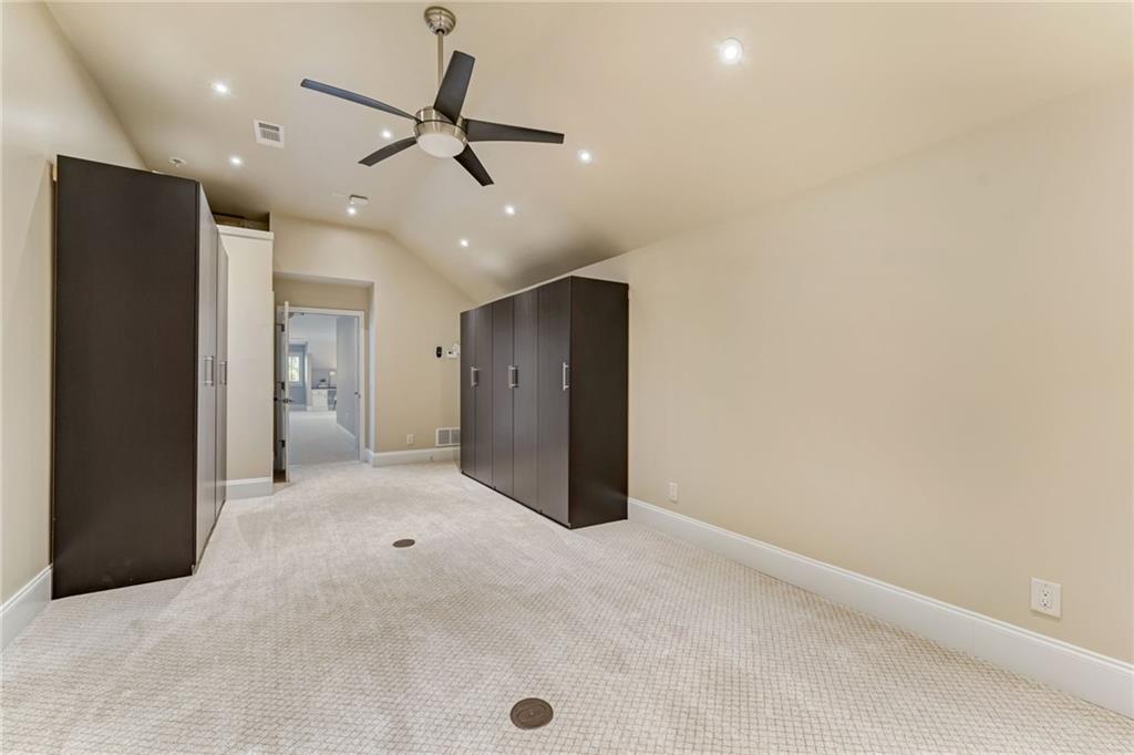 2444 Ballantrae Circle