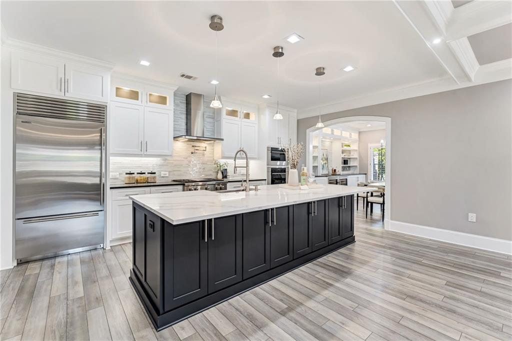 2444 Ballantrae Circle