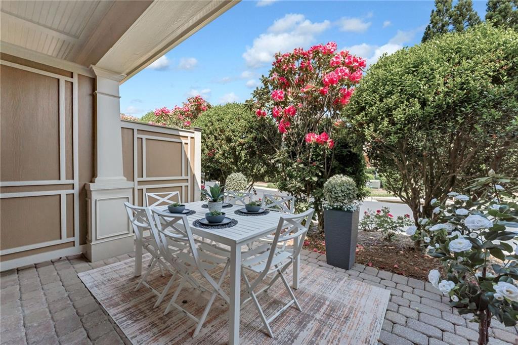 2444 Ballantrae Circle