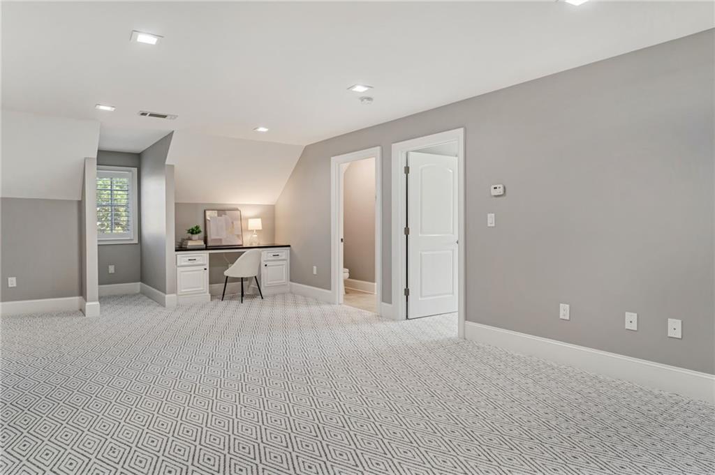 2444 Ballantrae Circle