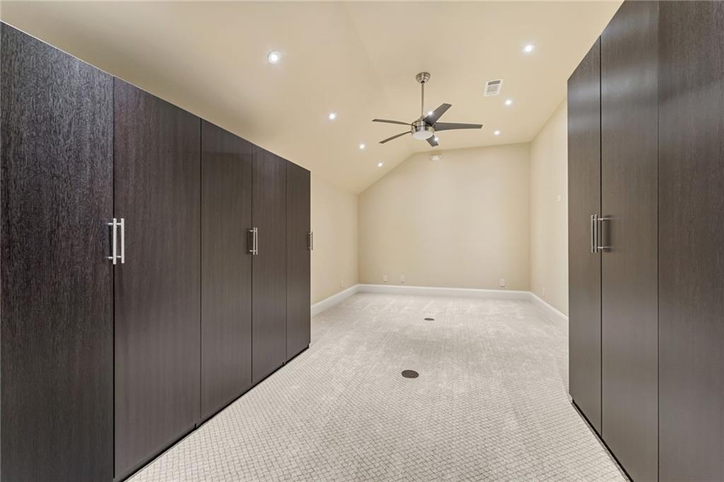2444 Ballantrae Circle