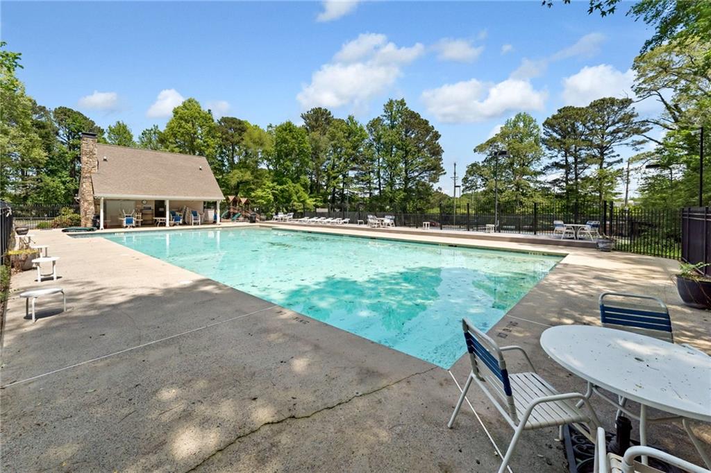 1725 Redbud Way