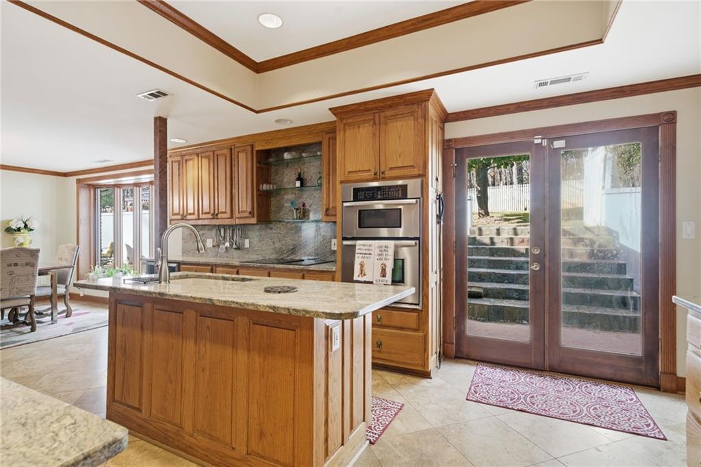 1445 Squire Lane