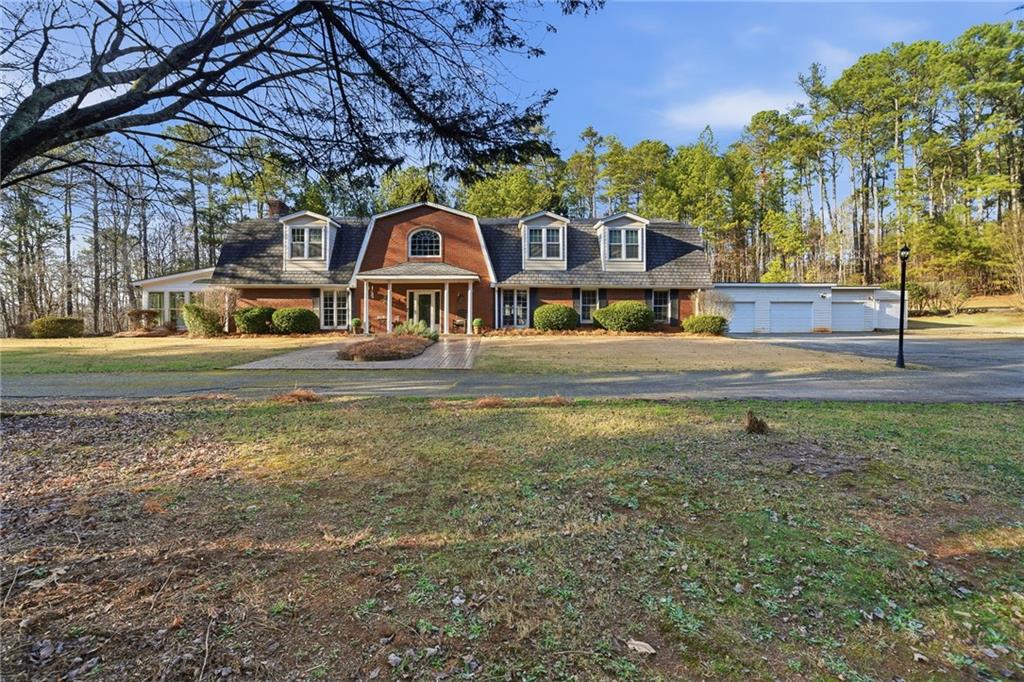 1445 Squire Lane