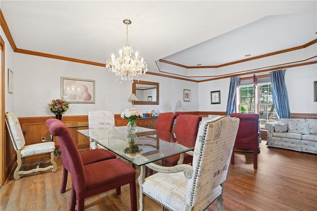 1445 Squire Lane