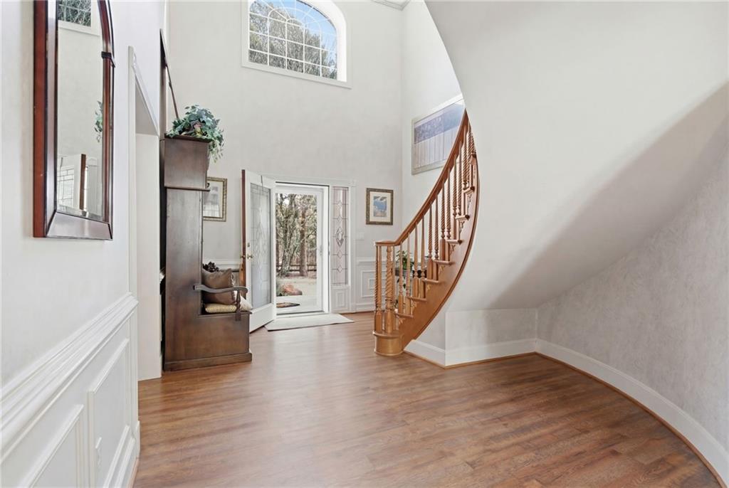 1445 Squire Lane