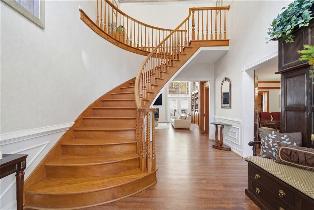 1445 Squire Lane