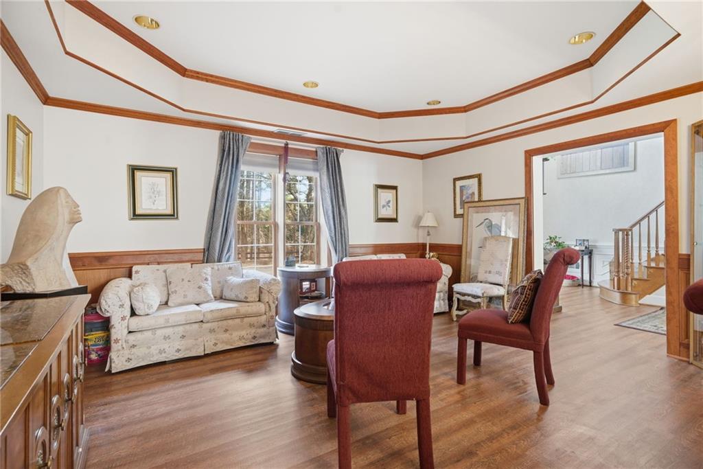 1445 Squire Lane