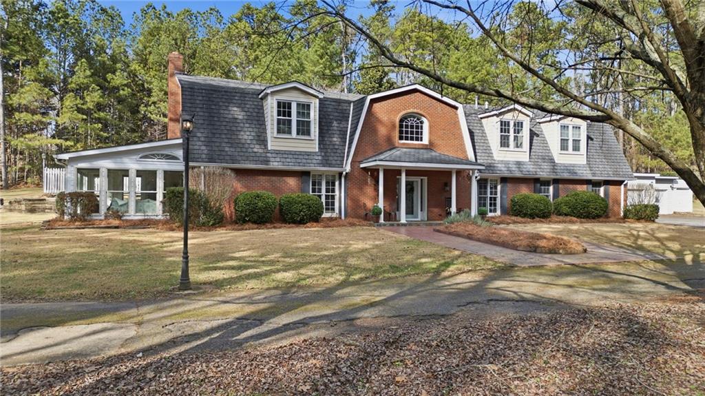 1445 Squire Lane
