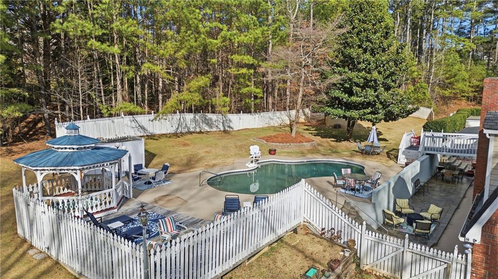 1445 Squire Lane