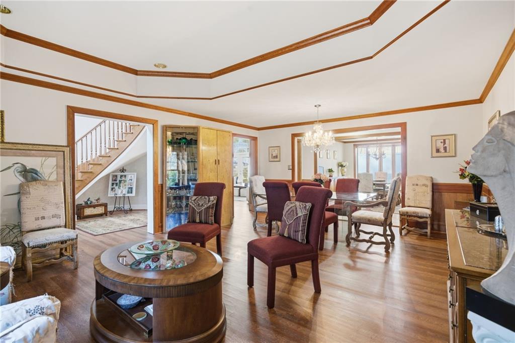 1445 Squire Lane