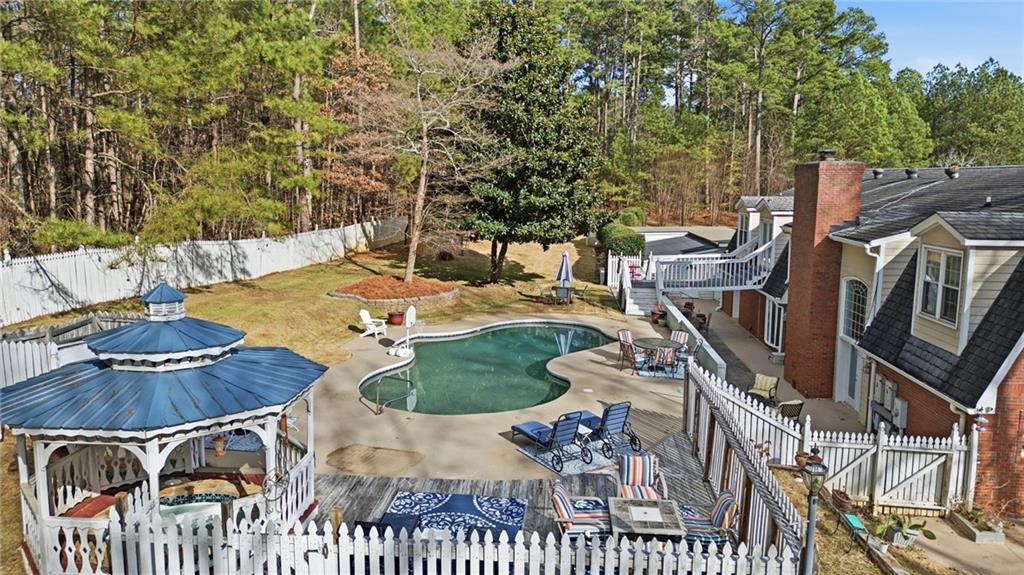 1445 Squire Lane