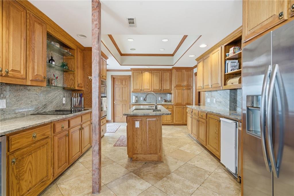 1445 Squire Lane