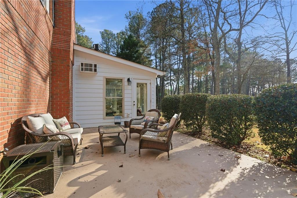 1445 Squire Lane