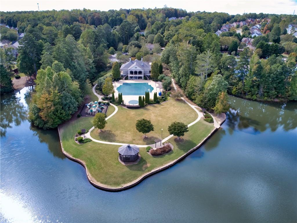 735 Mountclaire Drive