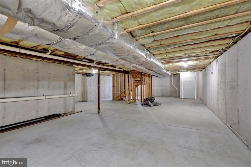 1622 W THISTLE DRIVE
