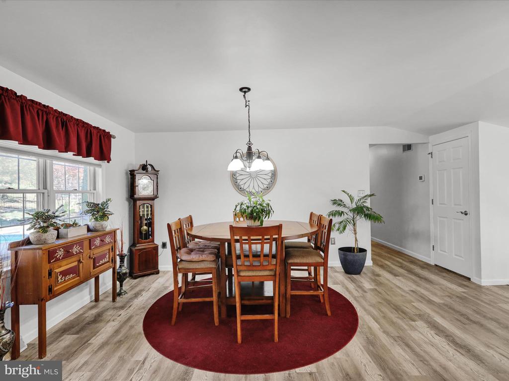 106 WESTVIEW DRIVE