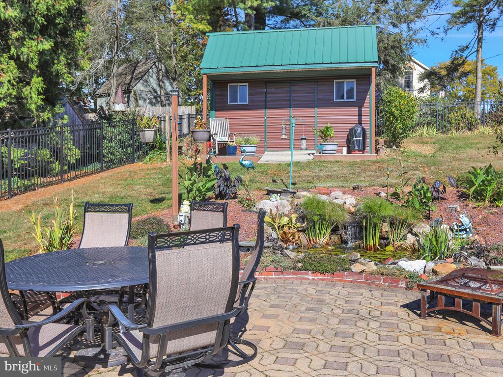 106 WESTVIEW DRIVE