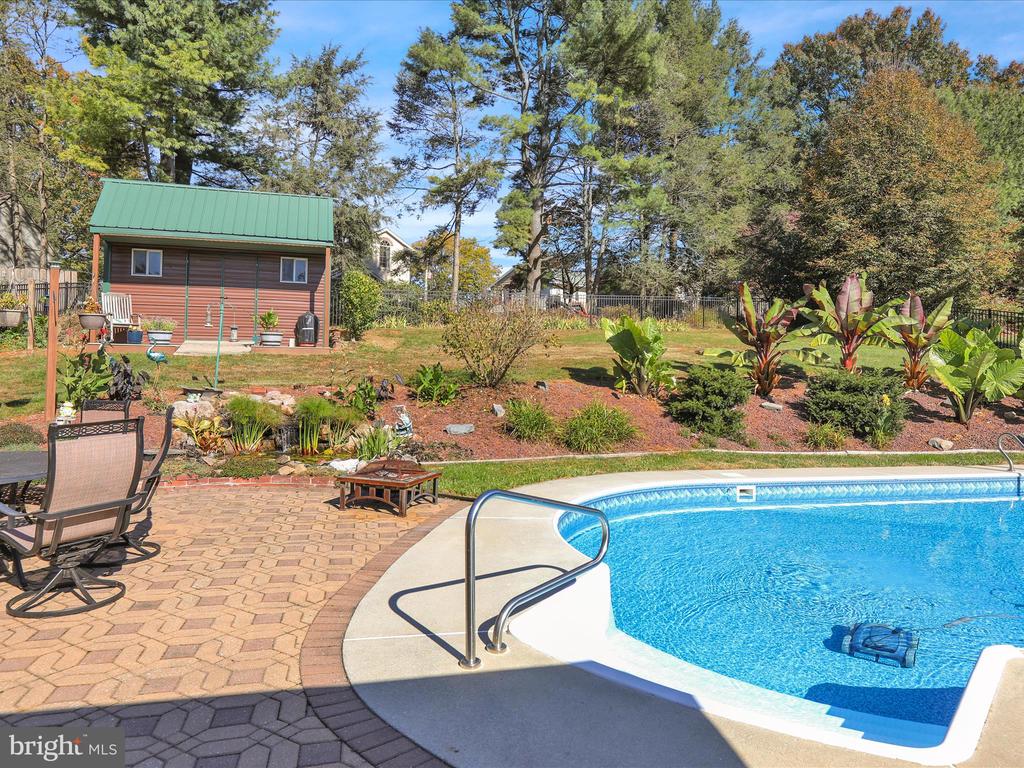 106 WESTVIEW DRIVE