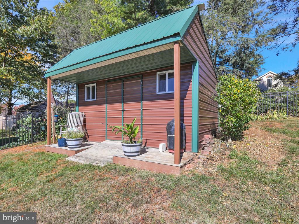 106 WESTVIEW DRIVE