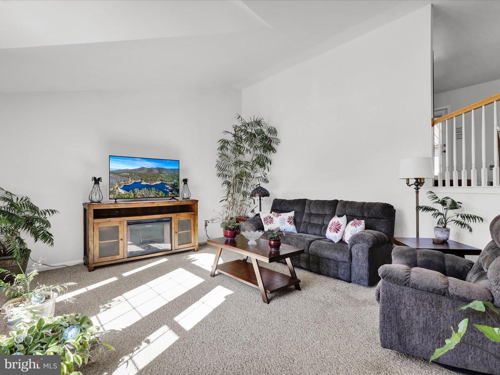 106 WESTVIEW DRIVE