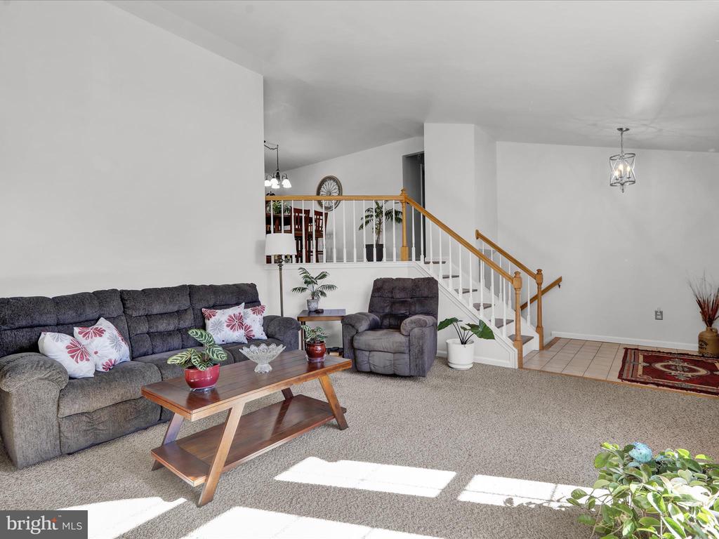 106 WESTVIEW DRIVE