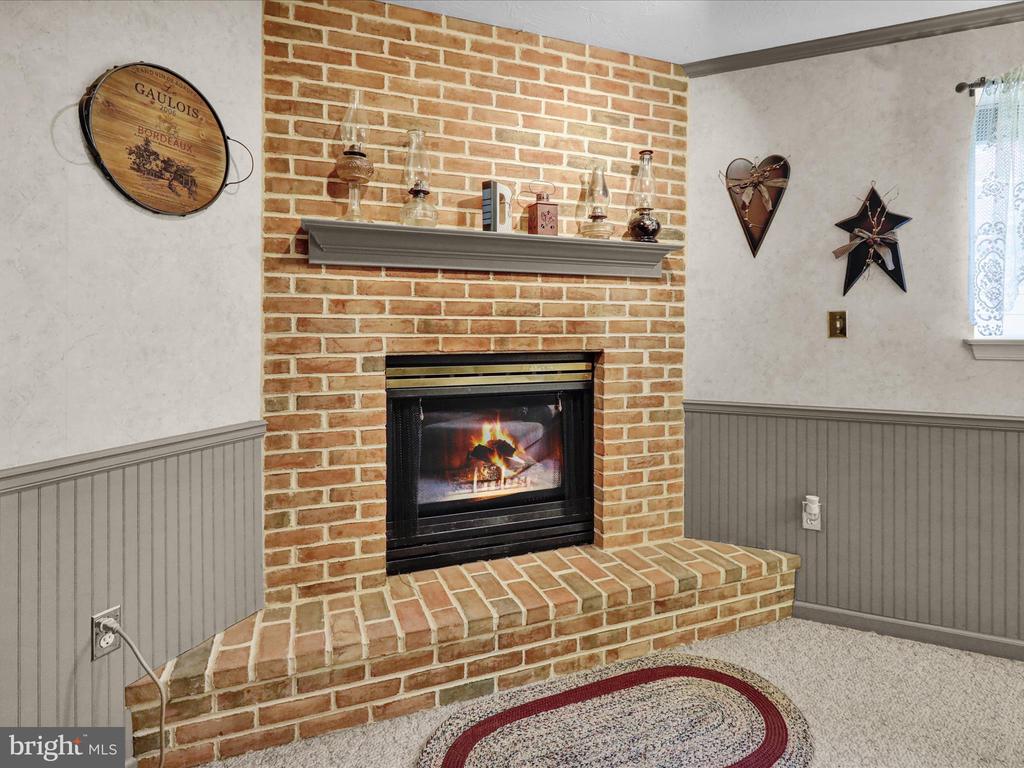 106 WESTVIEW DRIVE