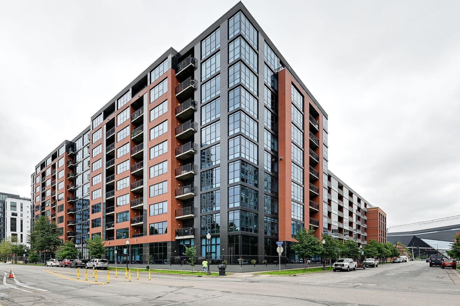 215 10th Avenue S Unit: 617