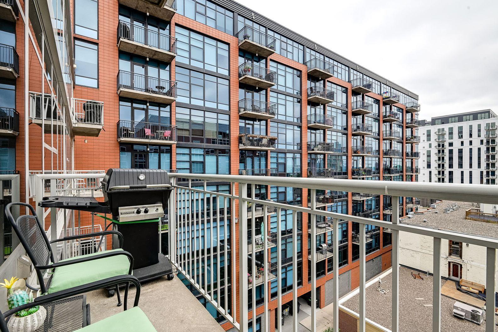 215 10th Avenue S Unit: 617