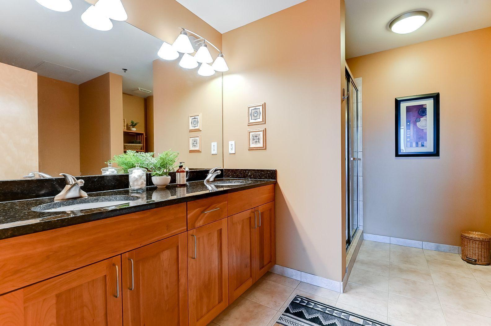 215 10th Avenue S Unit: 617