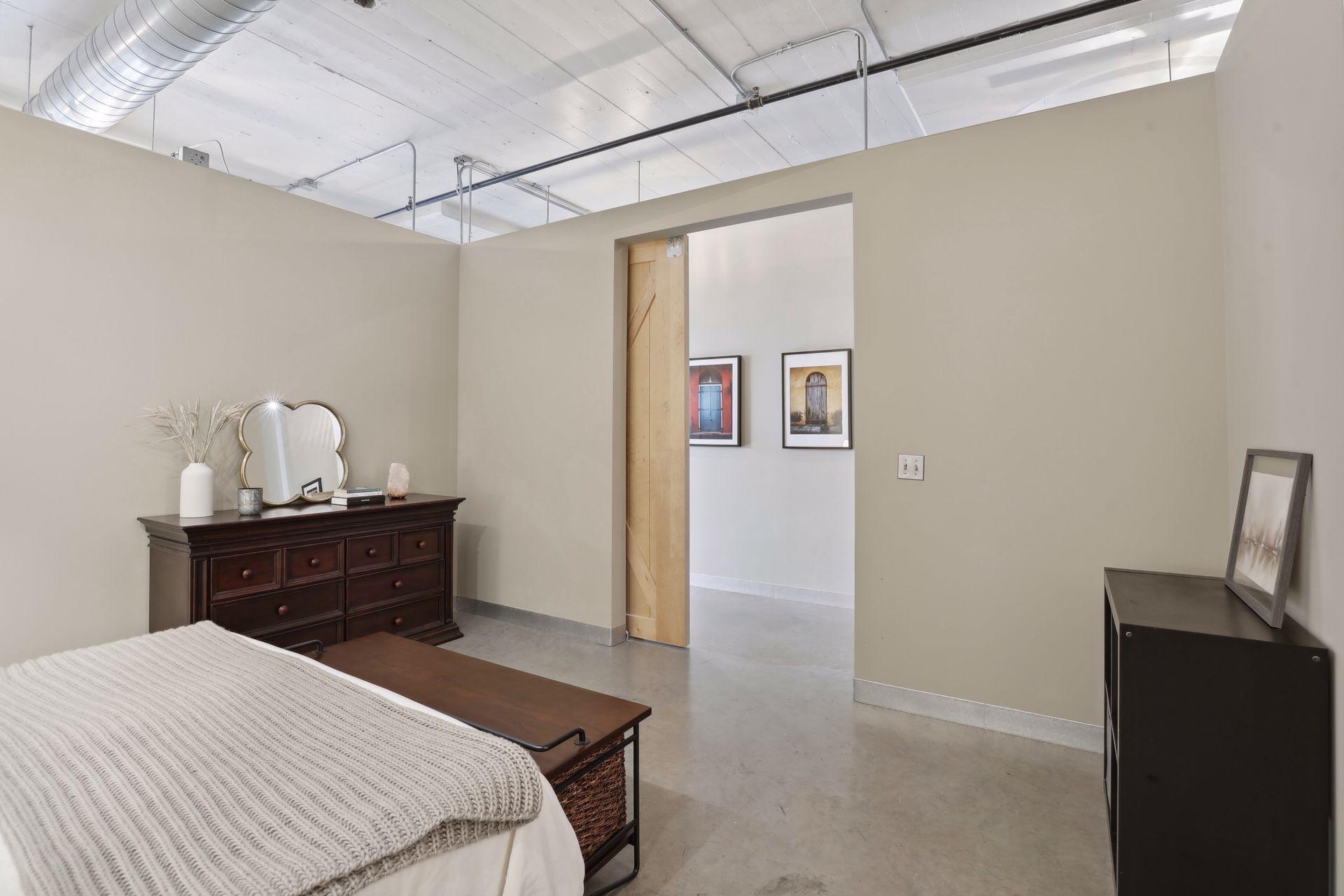 730 Stinson Boulevard Unit: 317