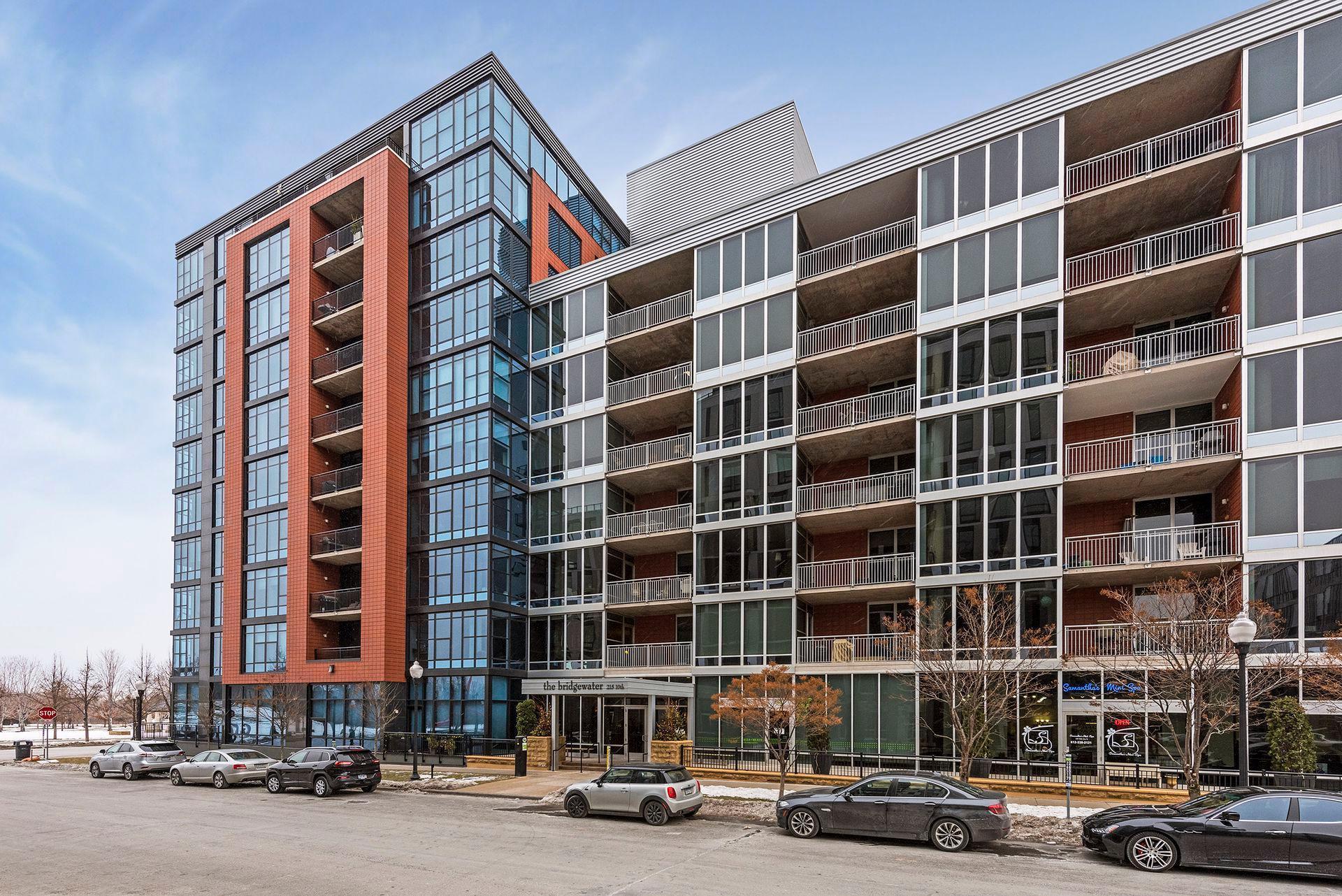 215 10th Avenue S Unit: 528