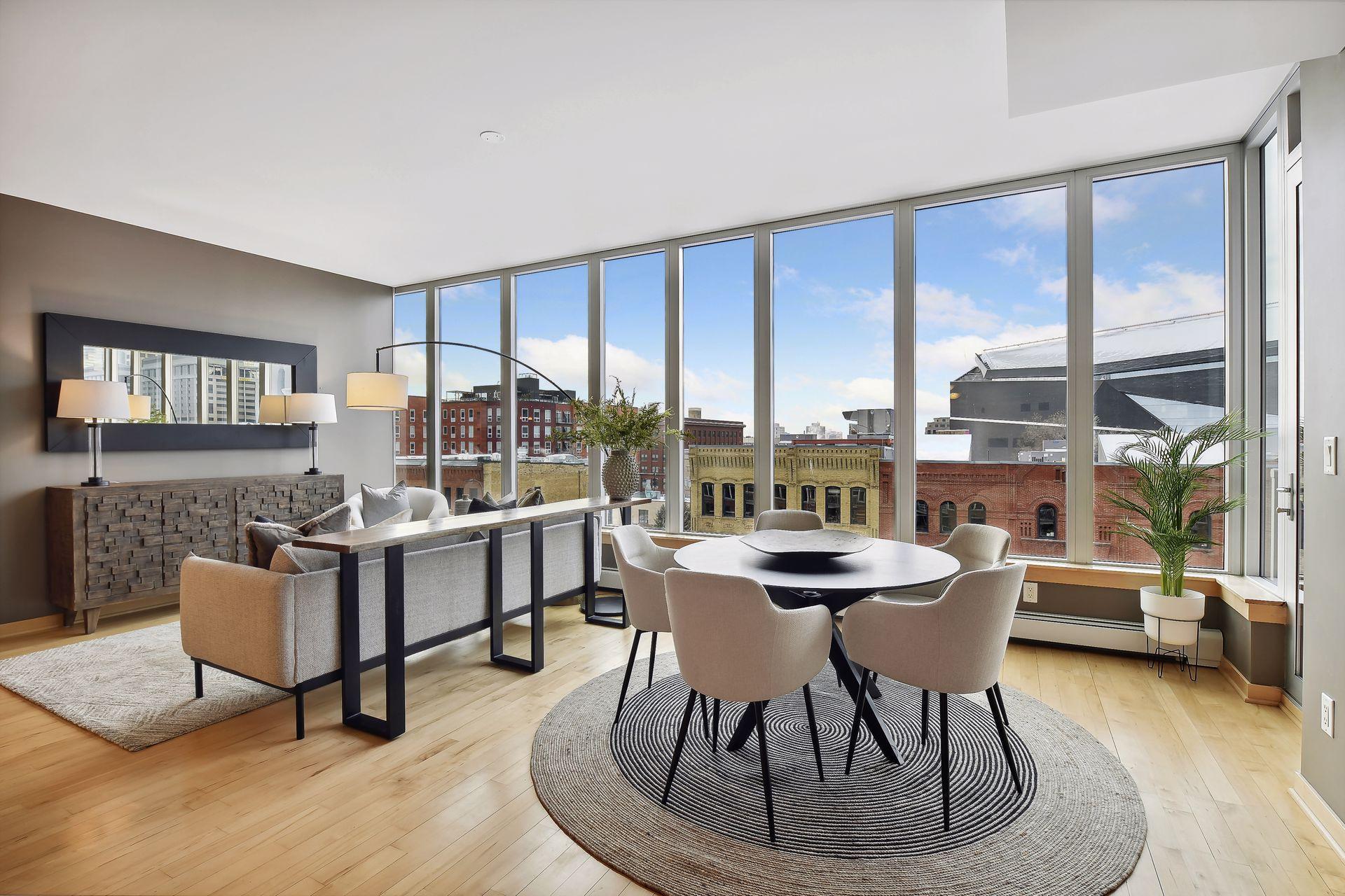 215 10th Avenue S Unit: 528