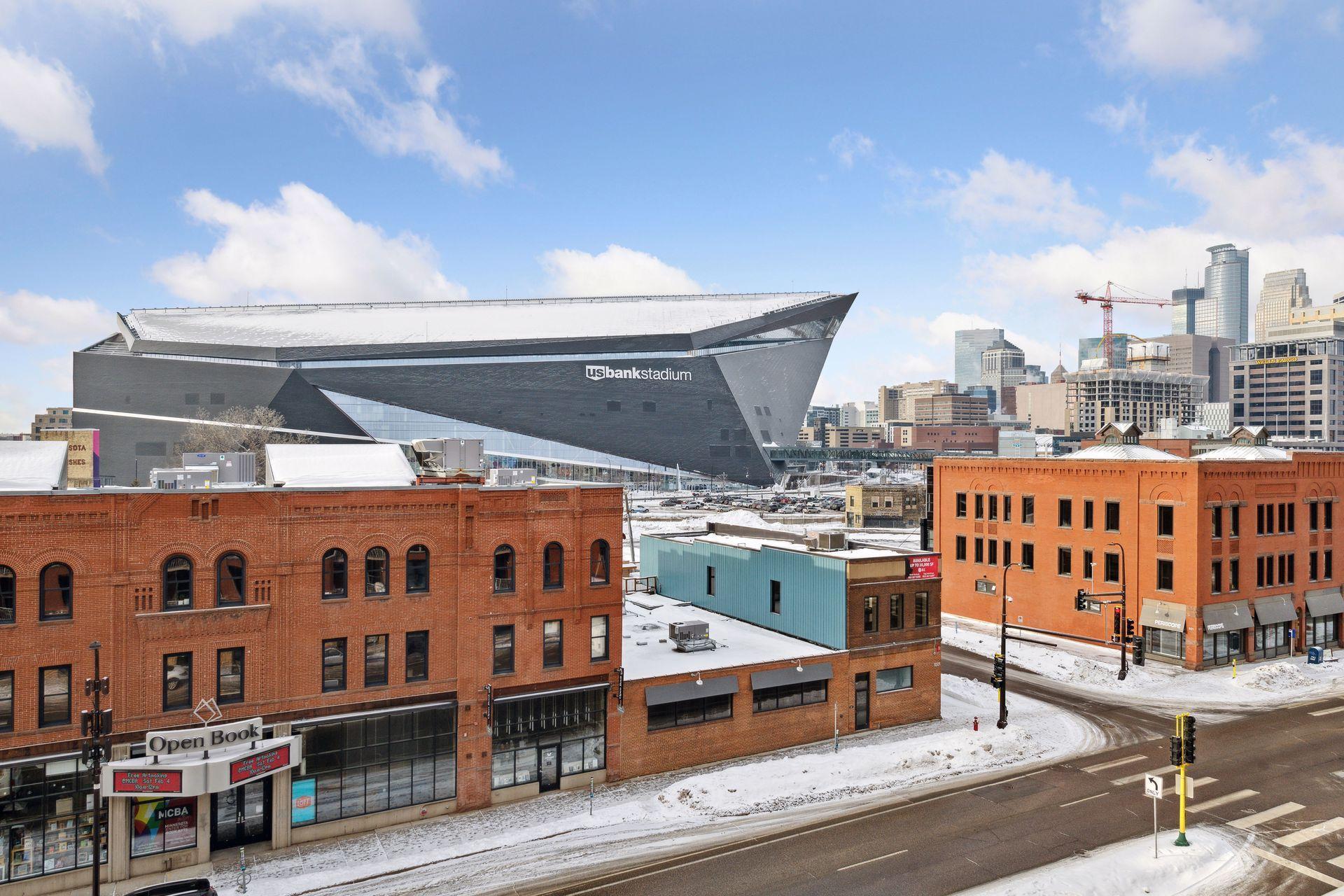 215 10th Avenue S Unit: 528