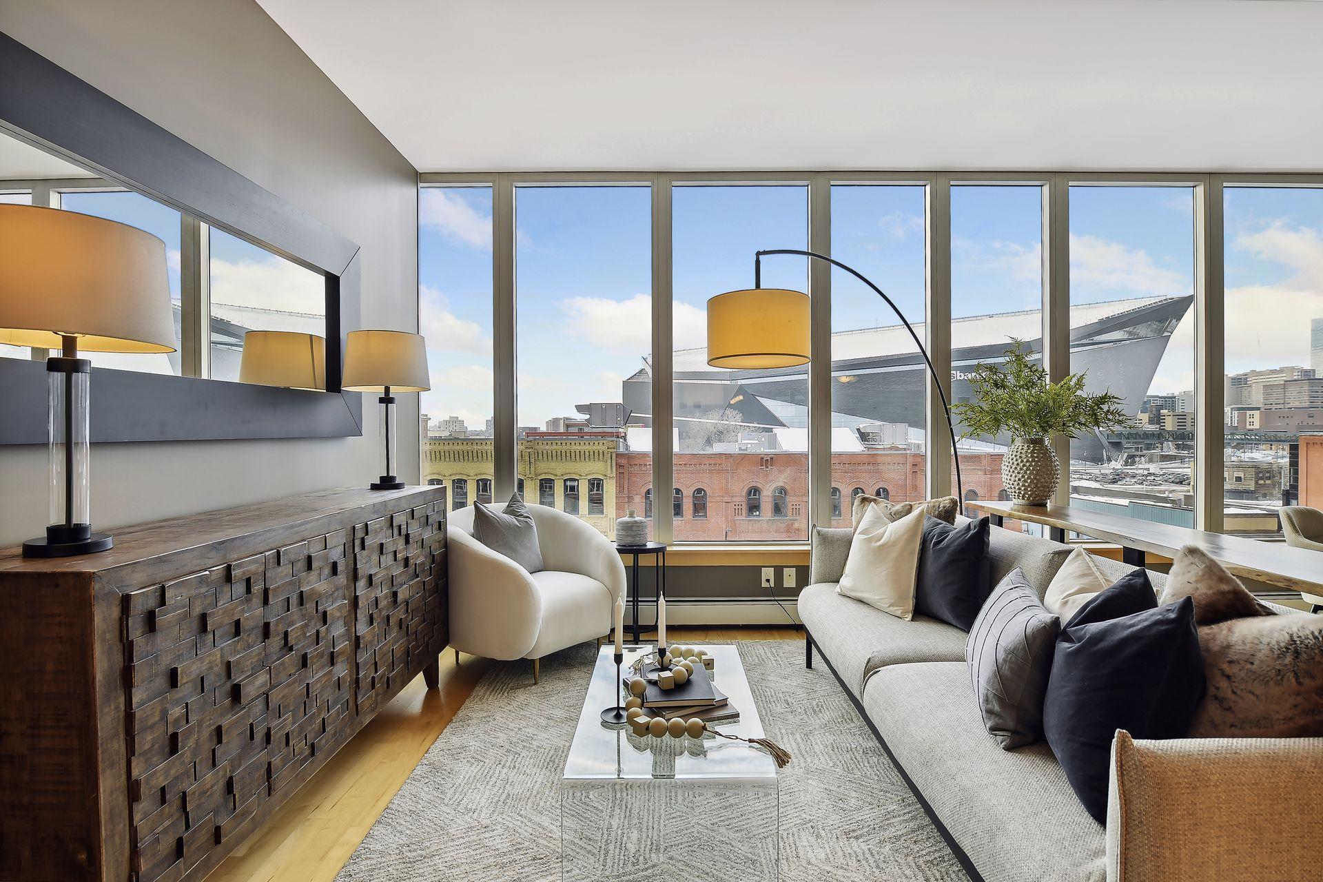 215 10th Avenue S Unit: 528