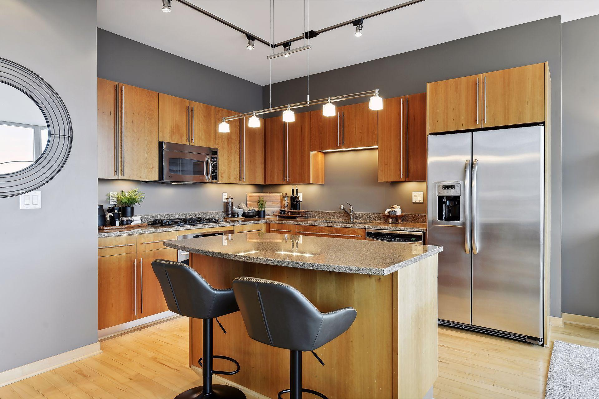 215 10th Avenue S Unit: 528